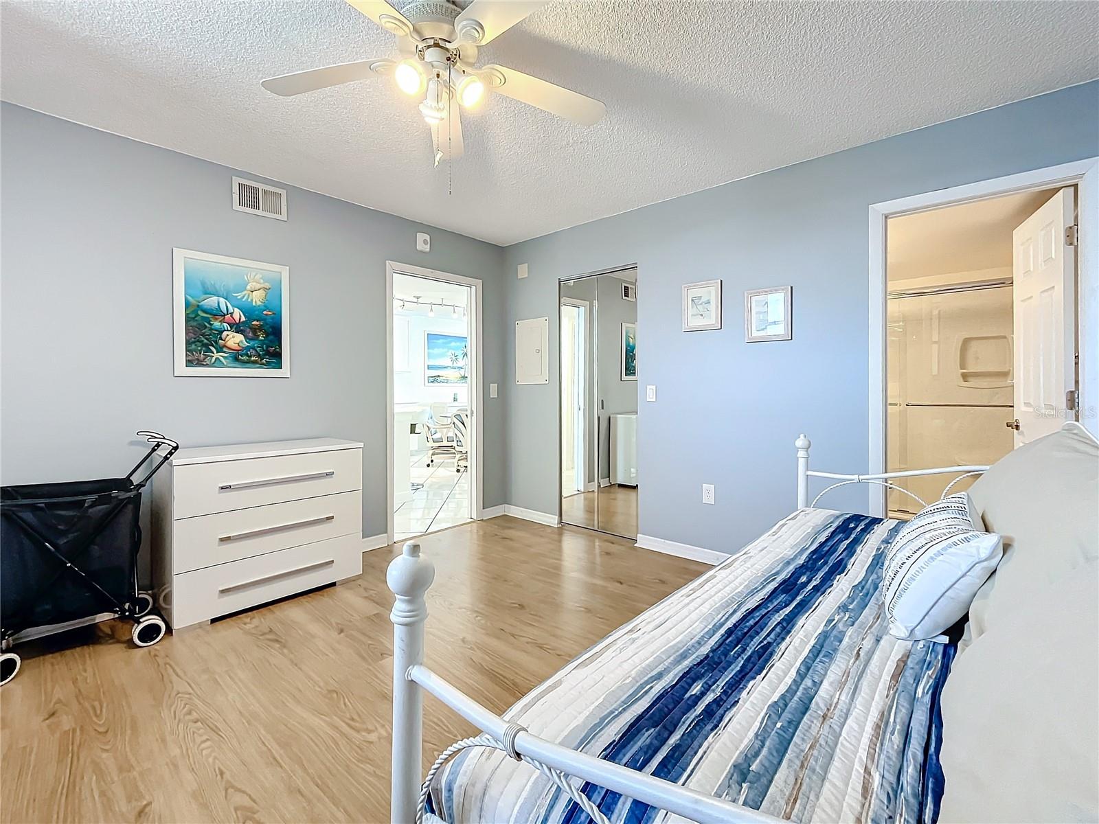 18304 GULF BLVD #619, REDINGTON SHORES, FL, 33708
