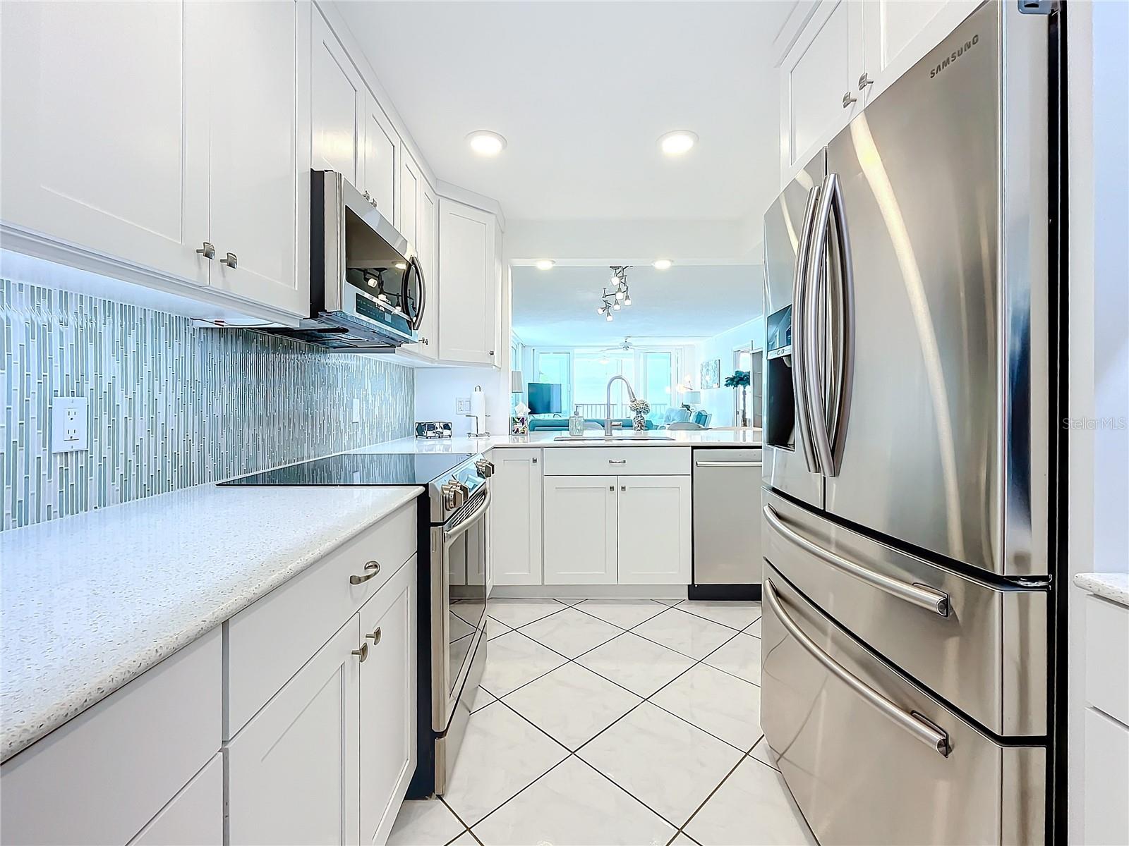 18304 GULF BLVD #619, REDINGTON SHORES, FL, 33708