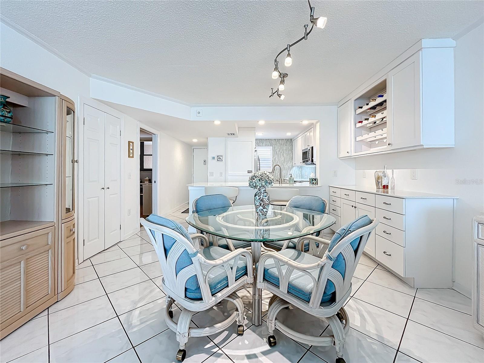 18304 GULF BLVD #619, REDINGTON SHORES, FL, 33708