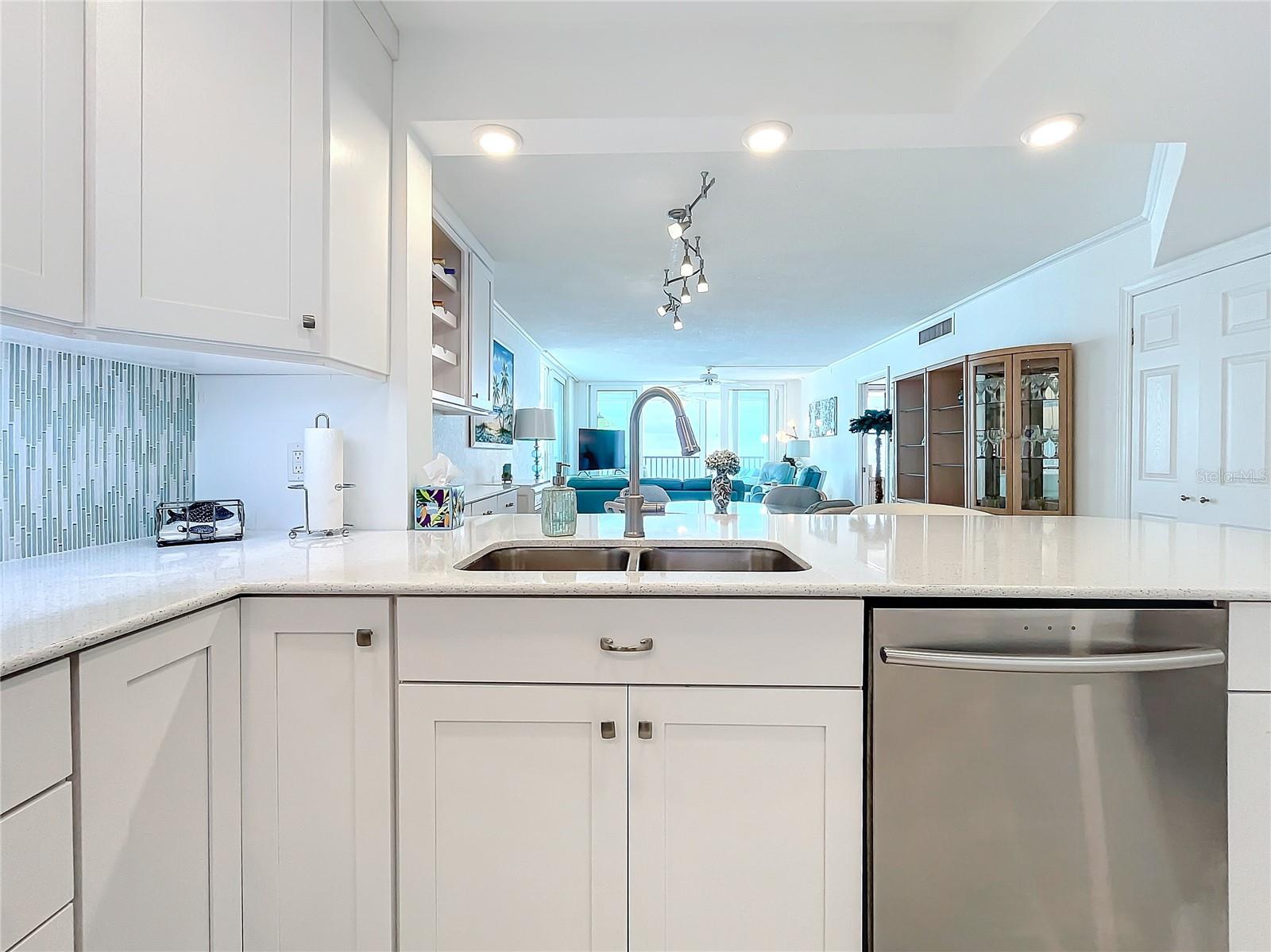 18304 GULF BLVD #619, REDINGTON SHORES, FL, 33708