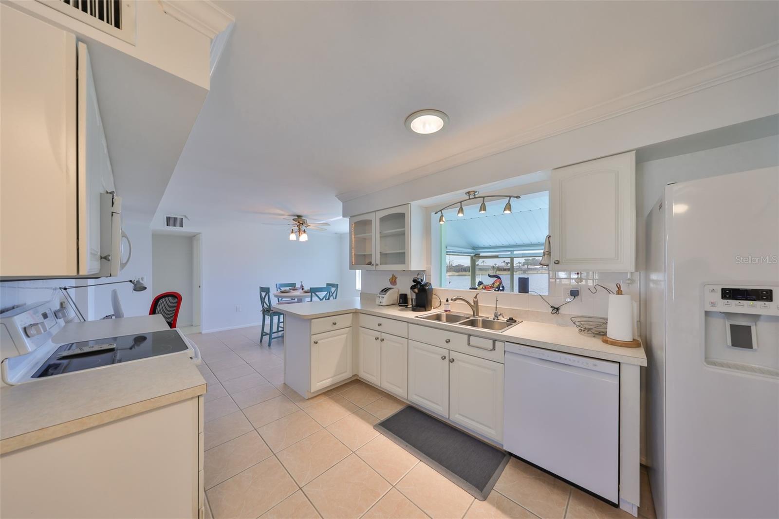 1806 BURLINGTON CIR, SUN CITY CENTER, FL, 33573