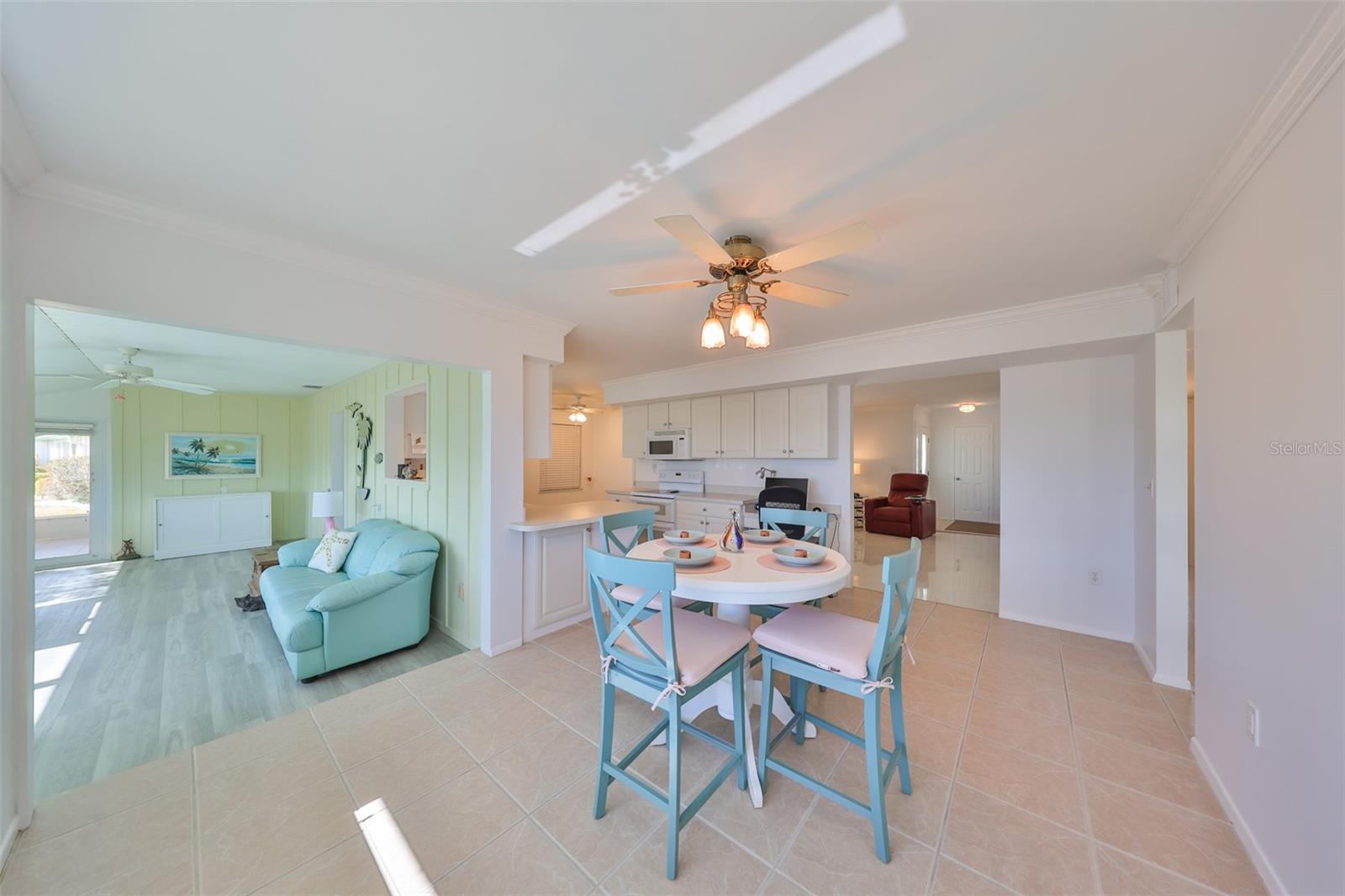 1806 BURLINGTON CIR, SUN CITY CENTER, FL, 33573