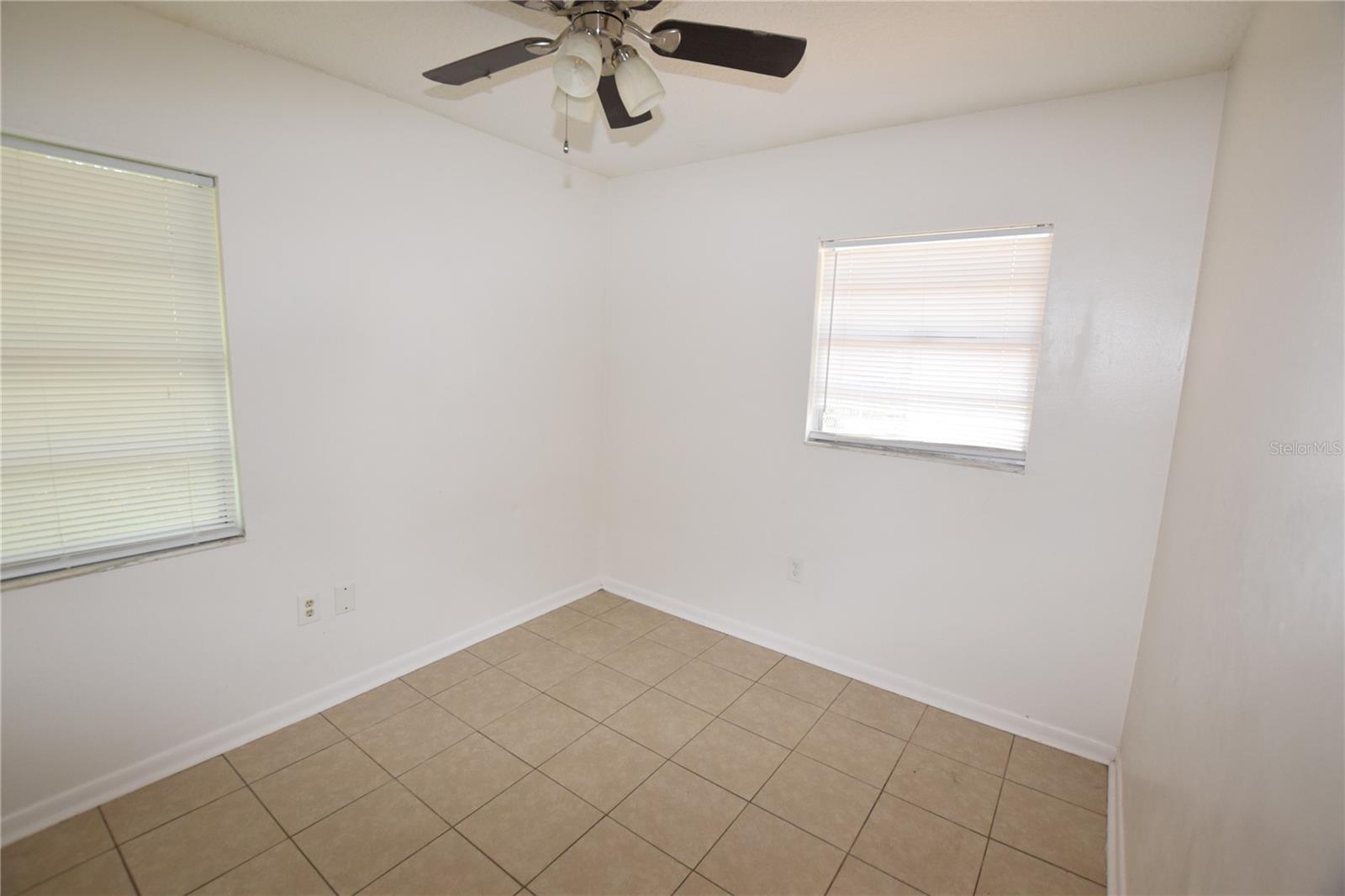 1801 CENTER ST #2, LEESBURG, FL, 34748