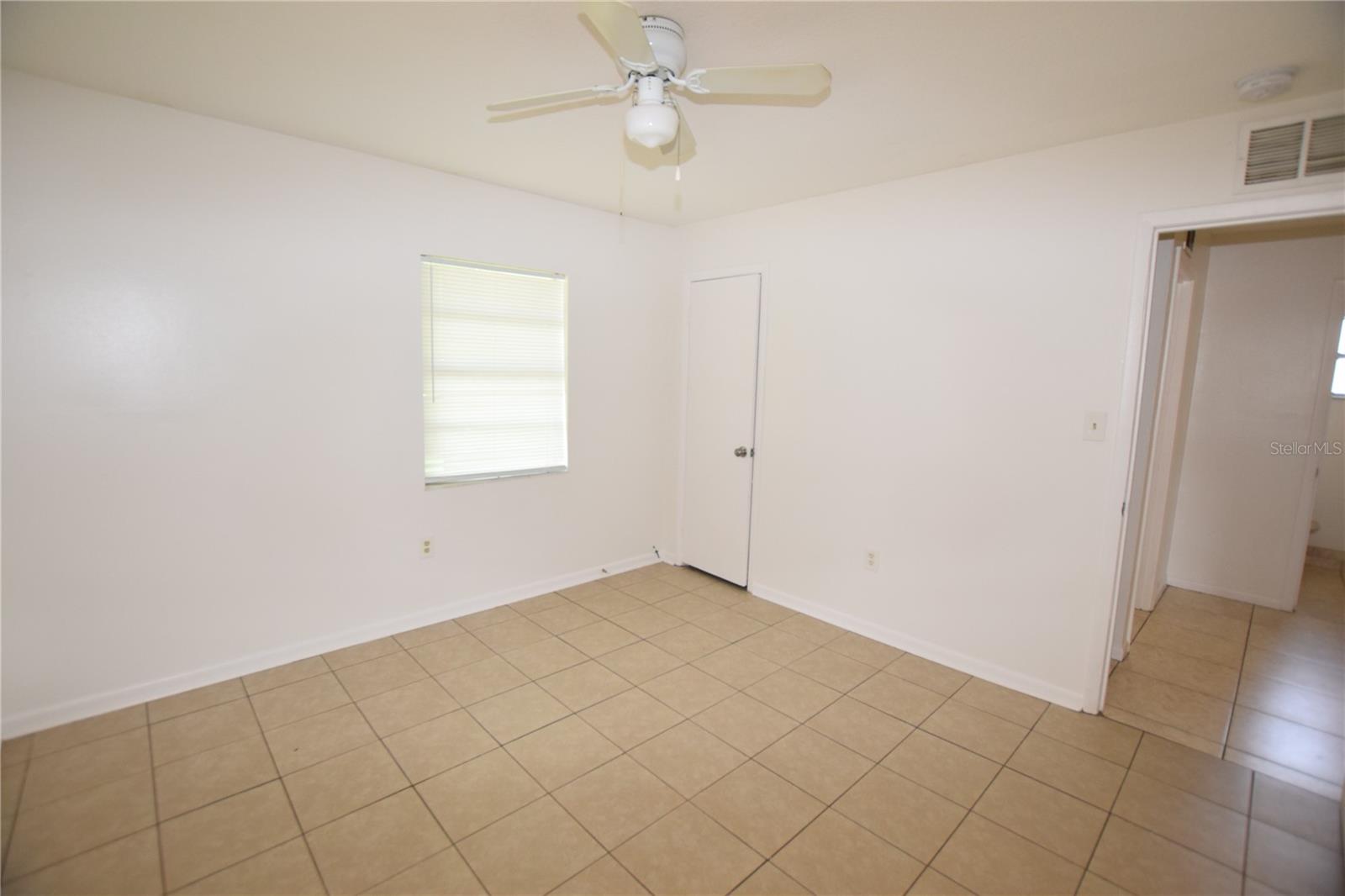 1801 CENTER ST #2, LEESBURG, FL, 34748