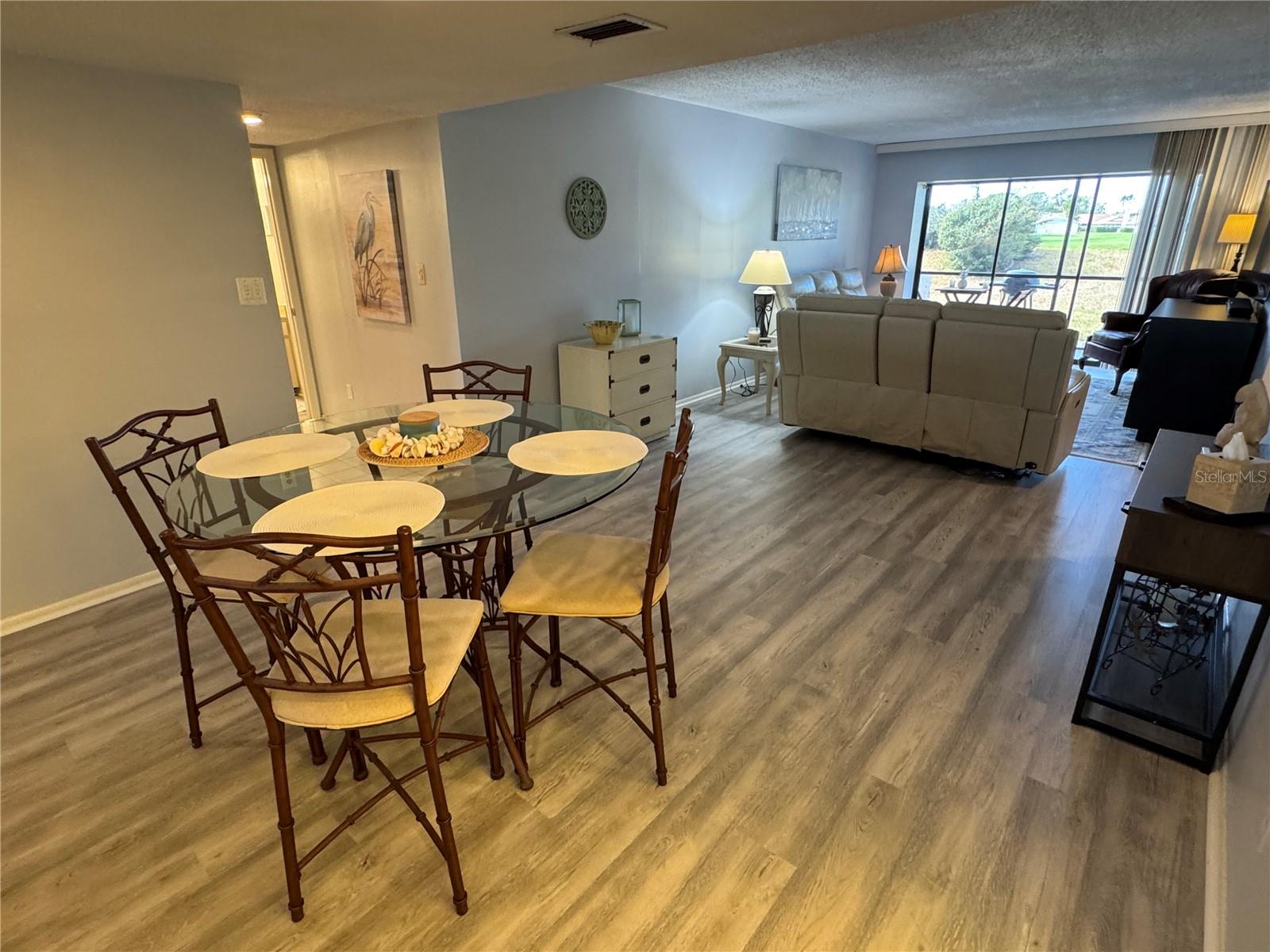6120 43RD ST W #101B, BRADENTON, FL, 34210