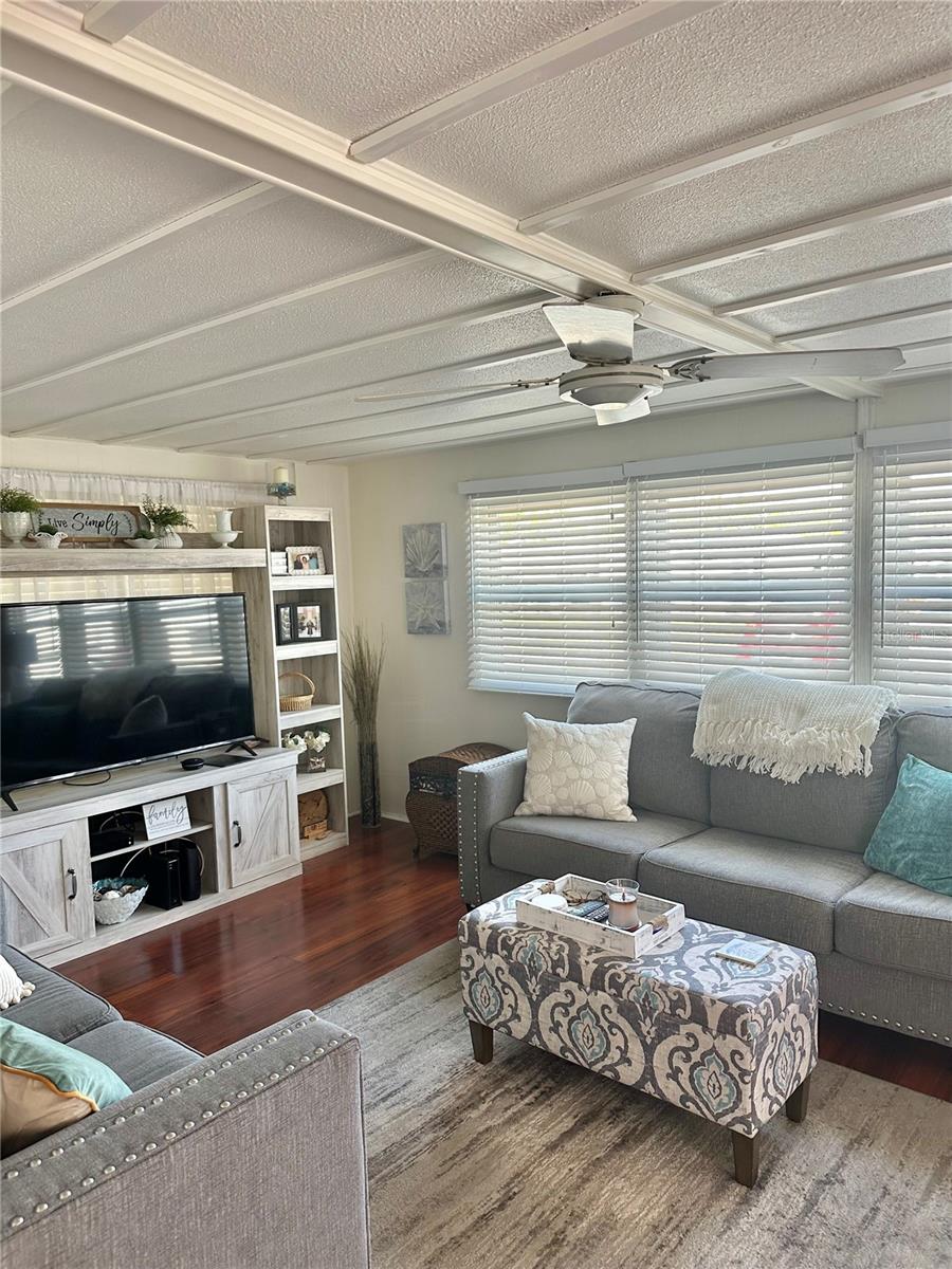 1413 22ND AVENUE DR W, BRADENTON, FL, 34205