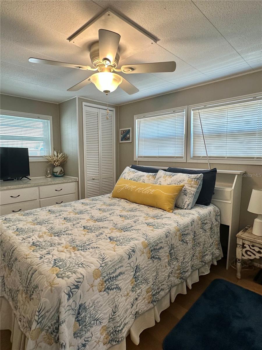 1413 22ND AVENUE DR W, BRADENTON, FL, 34205