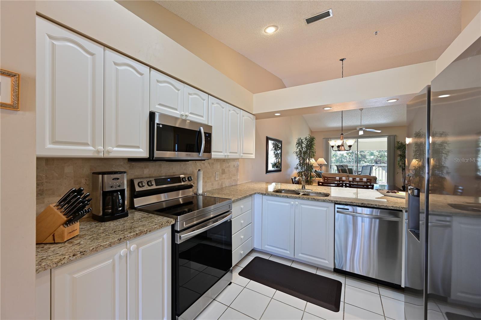 6908 DREWRYS BLF #712, BRADENTON, FL, 34203