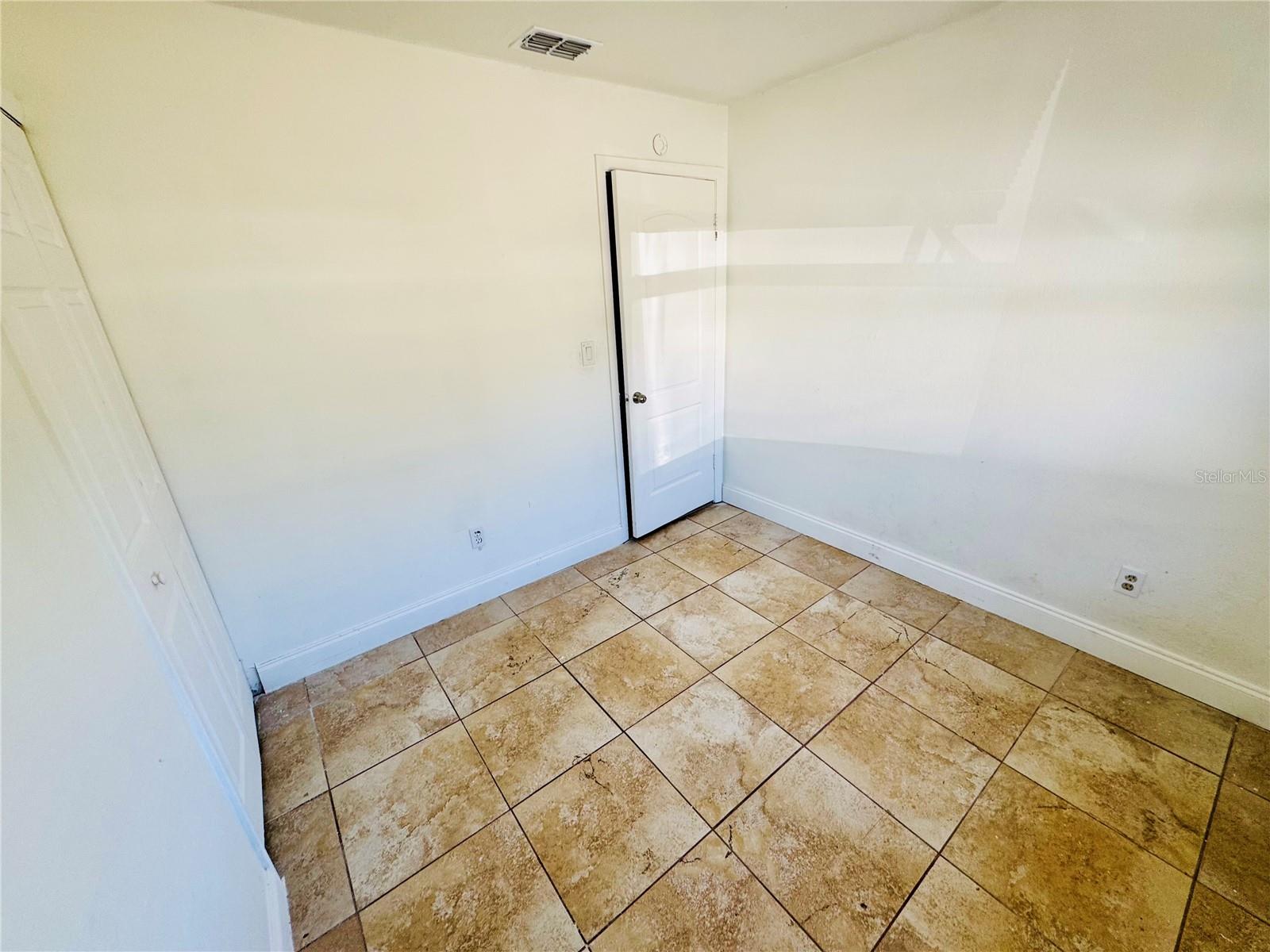 2101 LA DUE CT, ORLANDO, FL, 32811