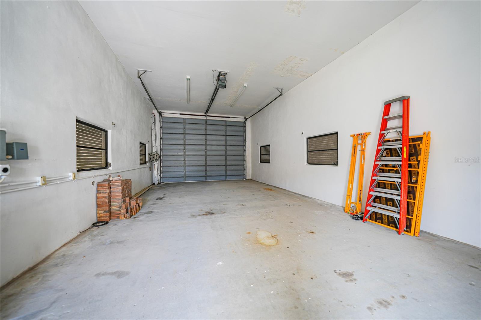543 SPRING LAKE BLVD NW, PORT CHARLOTTE, FL, 33952