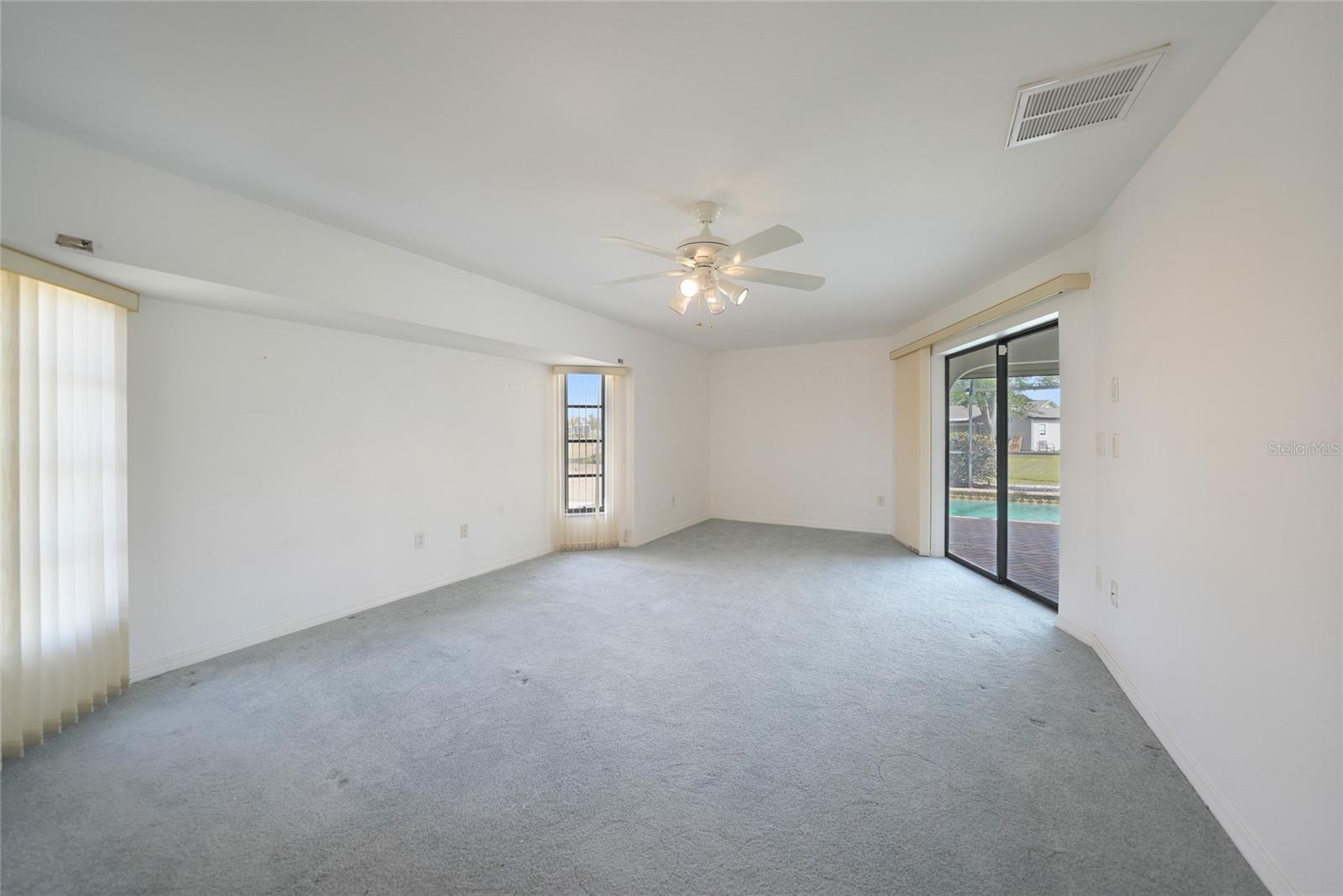 543 SPRING LAKE BLVD NW, PORT CHARLOTTE, FL, 33952