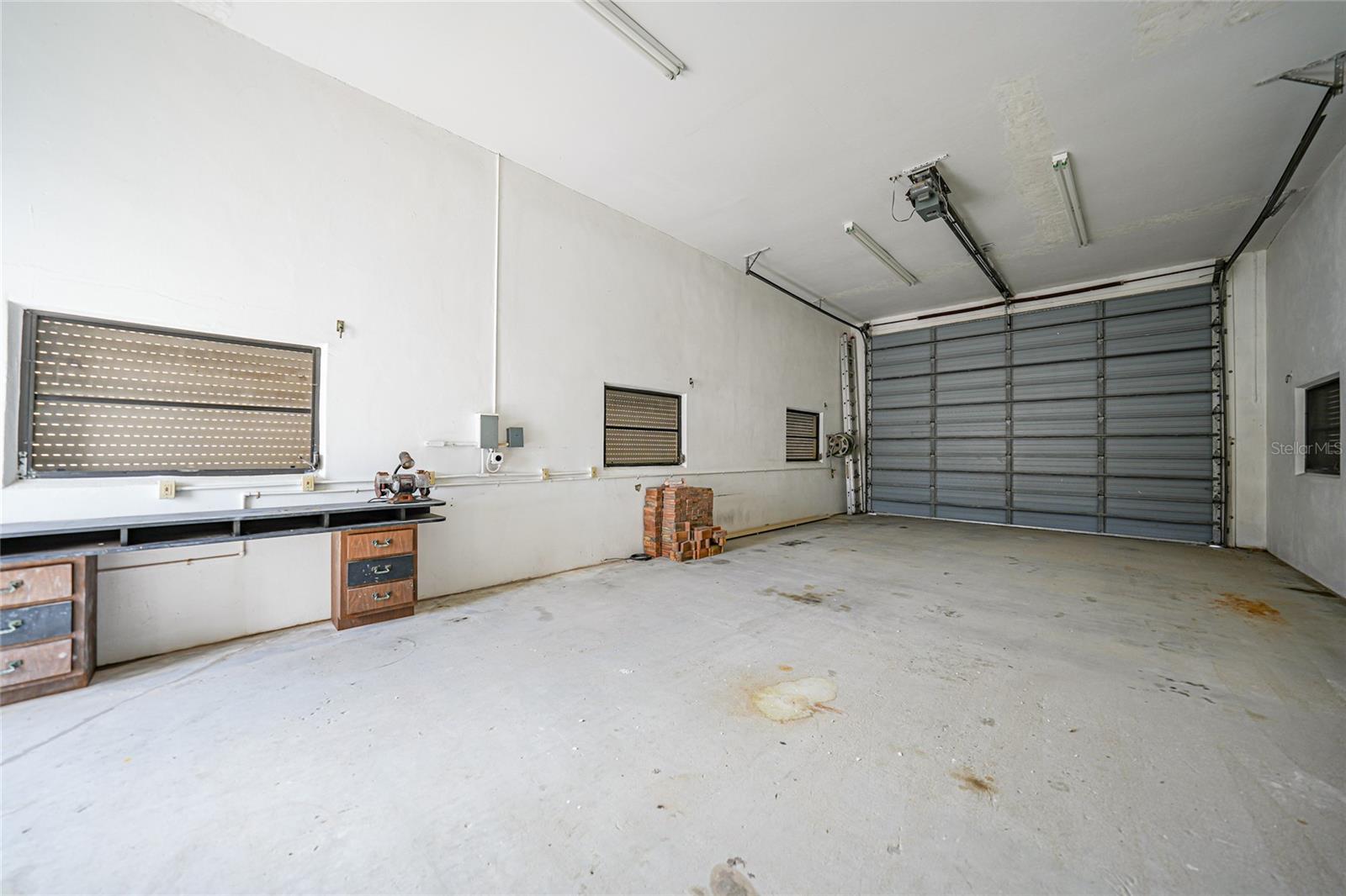 543 SPRING LAKE BLVD NW, PORT CHARLOTTE, FL, 33952