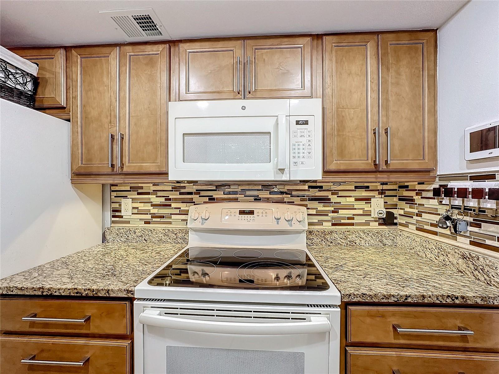 2753 GREEN MEADOW CIR, KISSIMMEE, FL, 34741