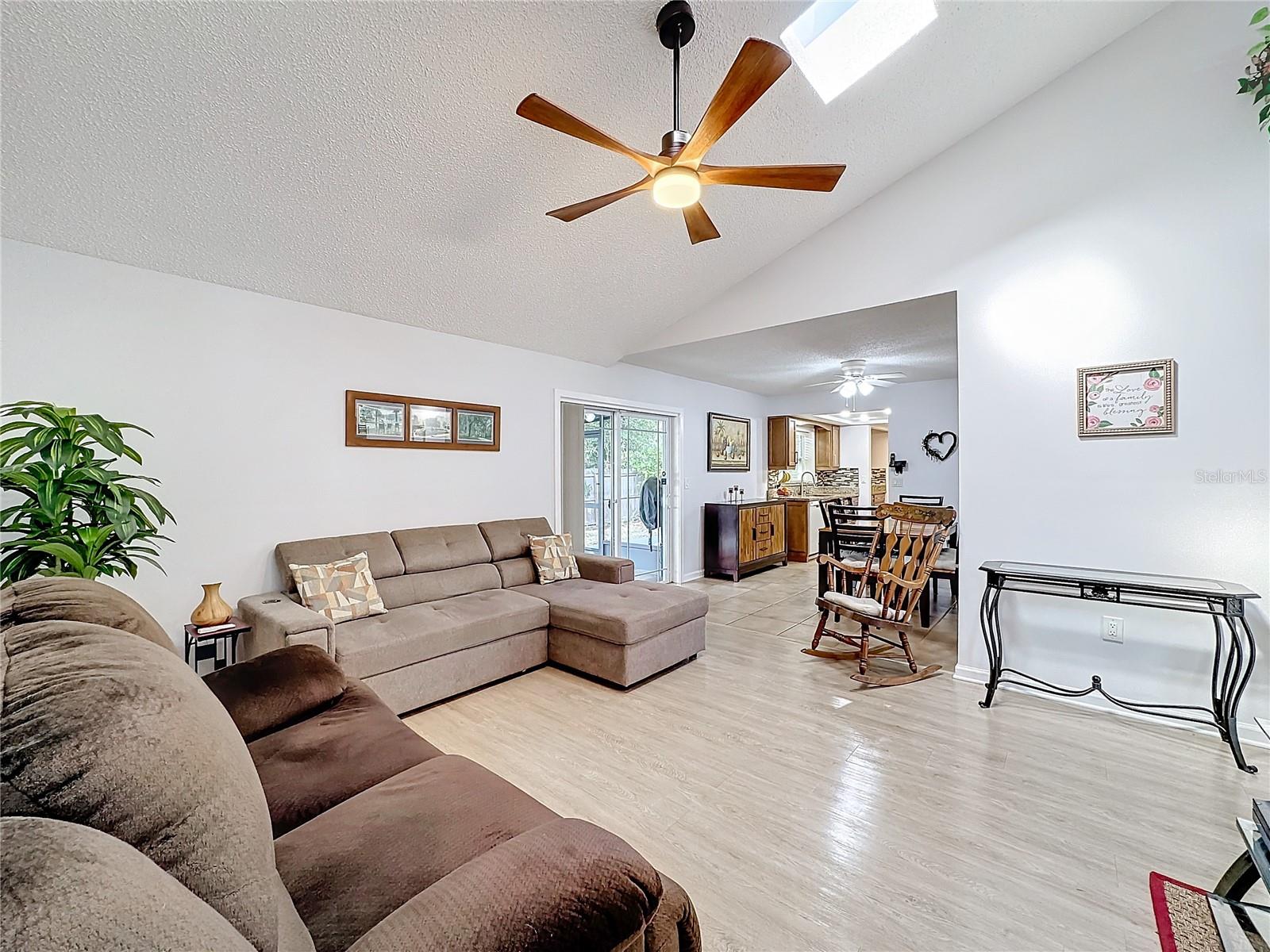 2753 GREEN MEADOW CIR, KISSIMMEE, FL, 34741