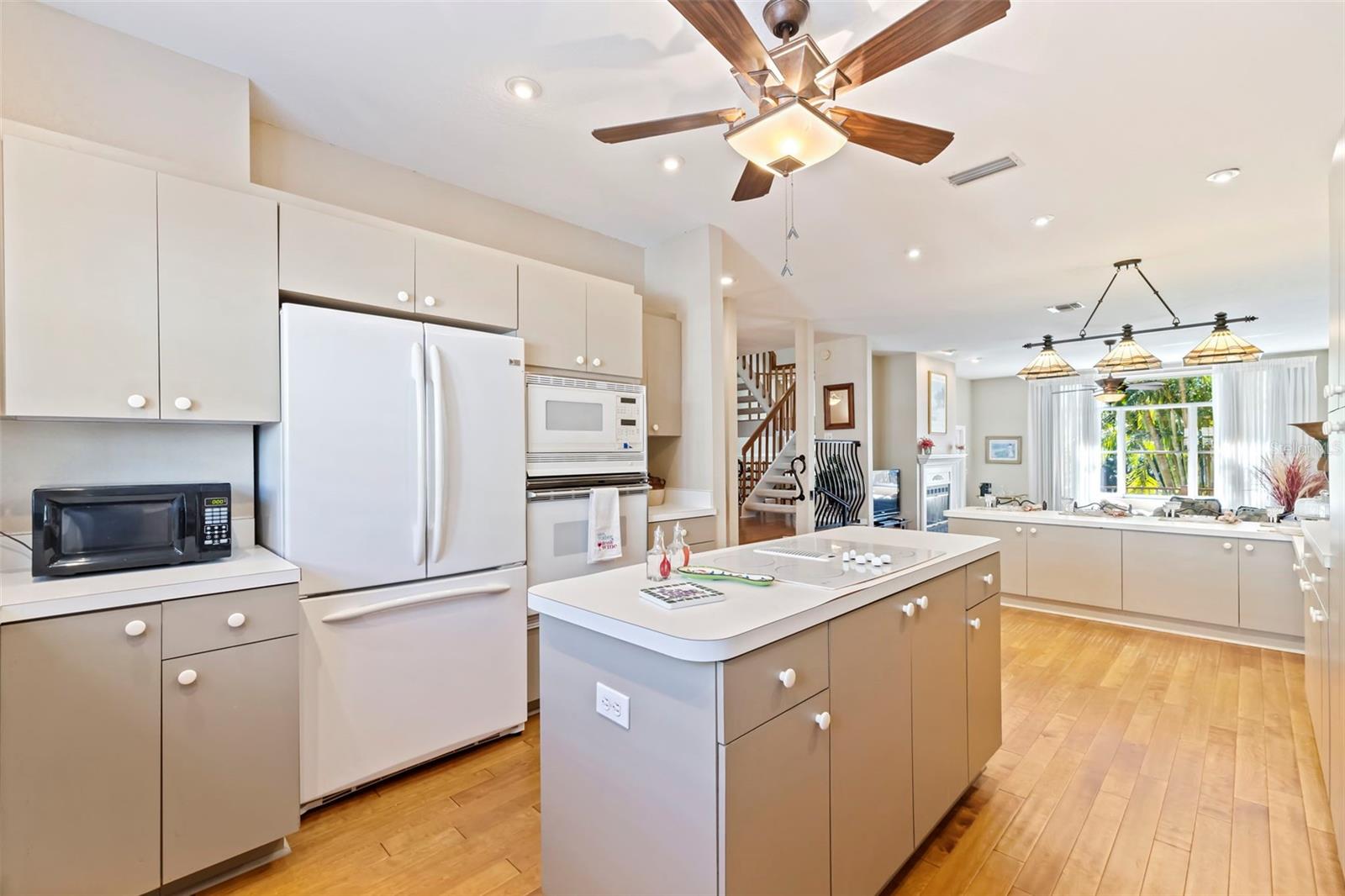 487 PINELLAS BAYWAY S #205, TIERRA VERDE, FL, 33715