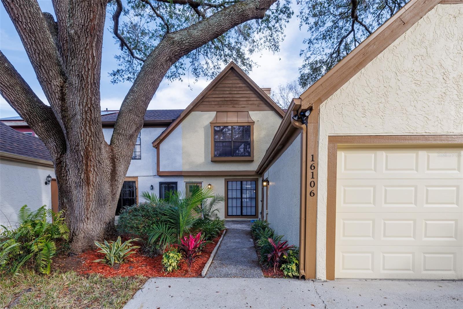 16106 DAWNVIEW DR, TAMPA, FL, 33624