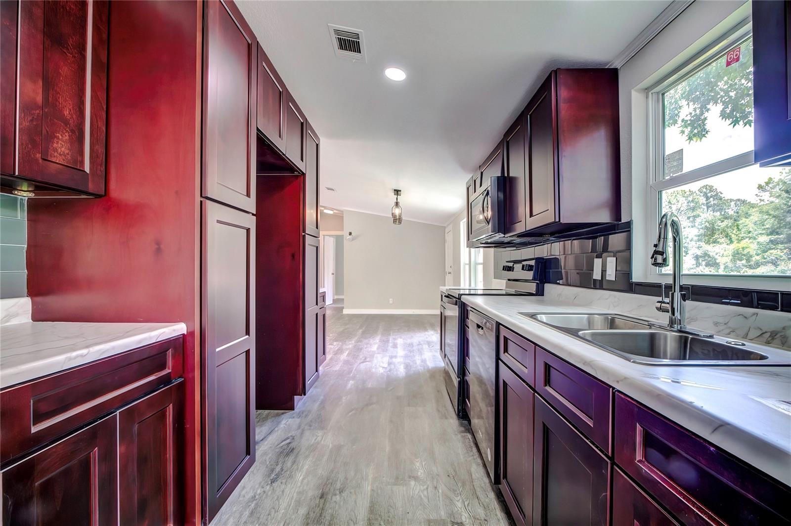 13017 MANATEE AVE, NEW PORT RICHEY, FL, 34654