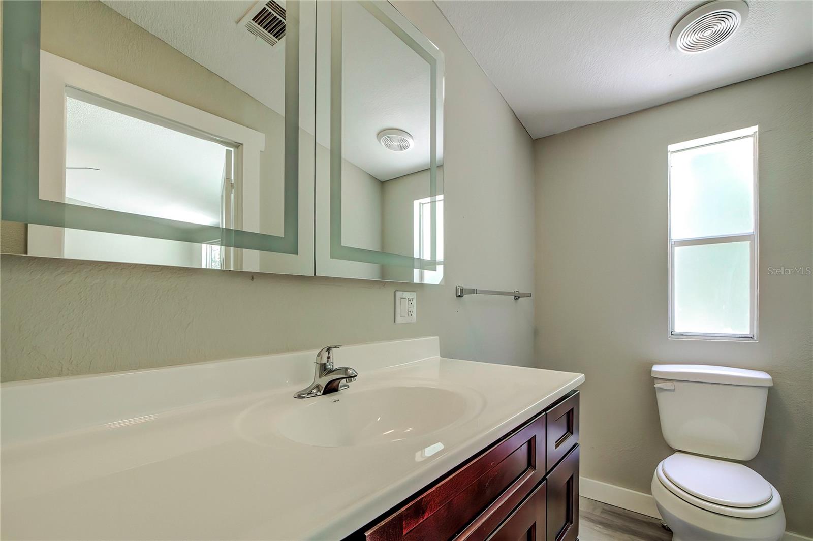 13017 MANATEE AVE, NEW PORT RICHEY, FL, 34654