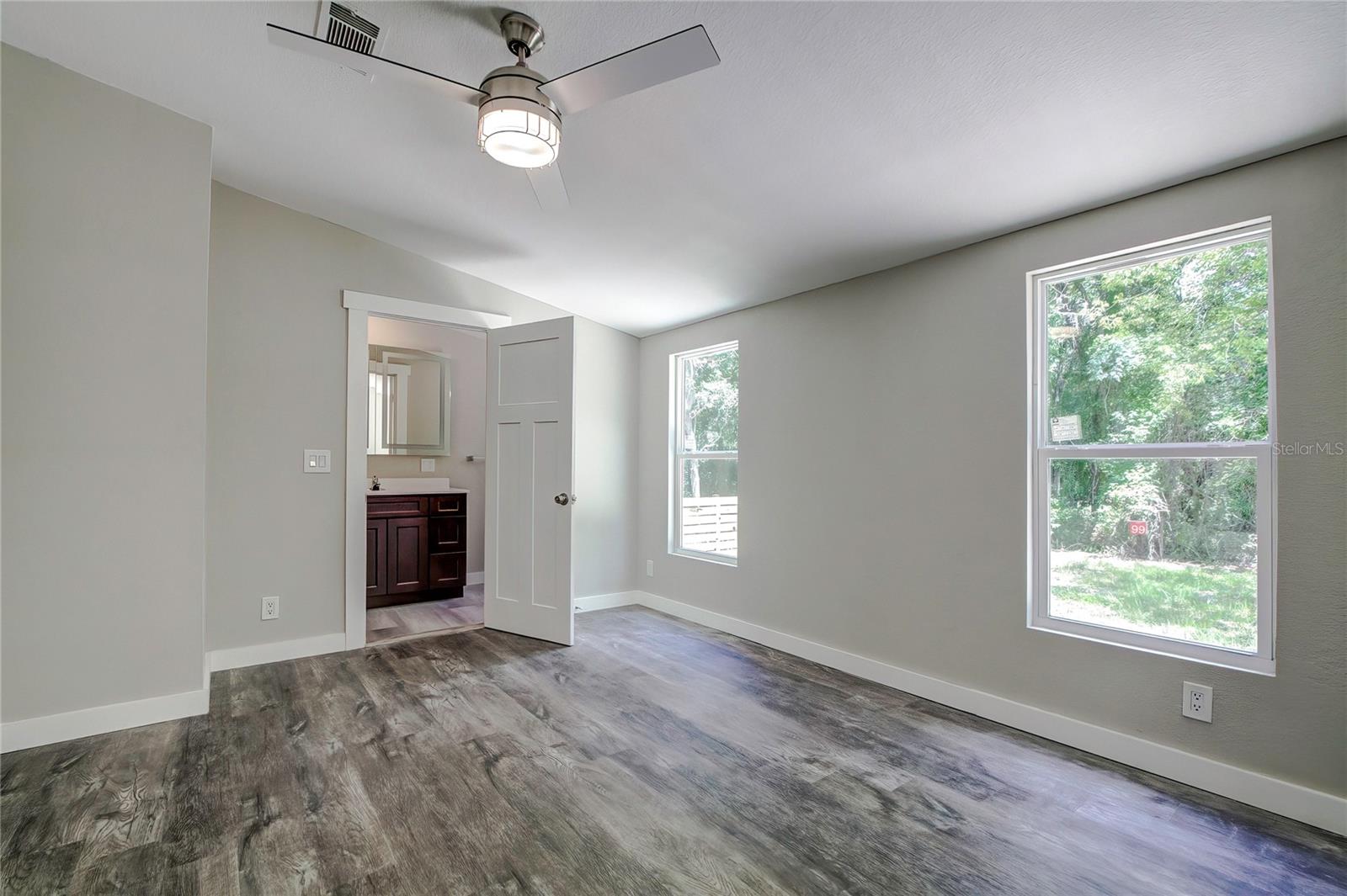 13017 MANATEE AVE, NEW PORT RICHEY, FL, 34654
