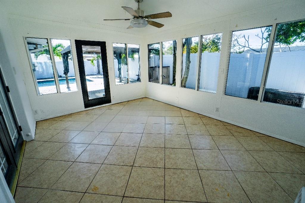 4292 MAPLE ST NE, ST PETERSBURG, FL, 33703