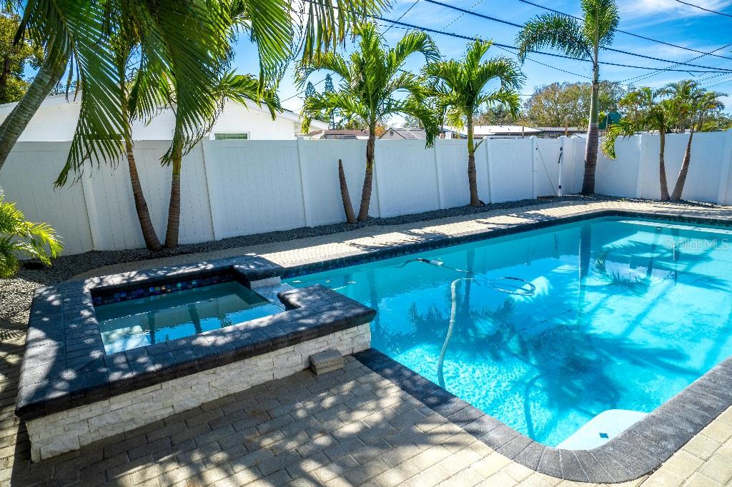 4292 MAPLE ST NE, ST PETERSBURG, FL, 33703