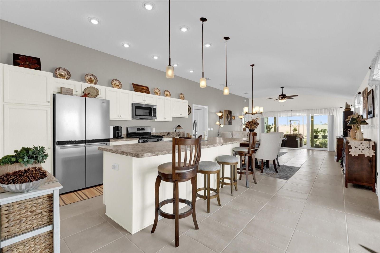 6206 DINGMAN WAY, THE VILLAGES, FL, 32163