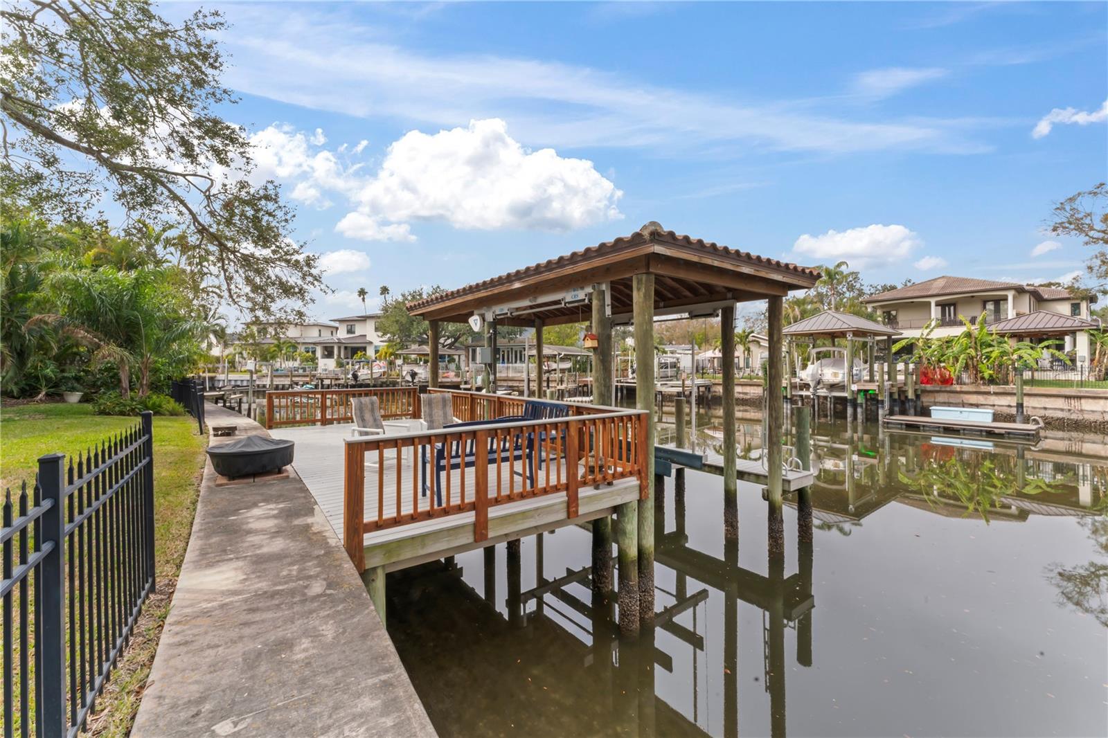 660 GENEVA PL, TAMPA, FL, 33606