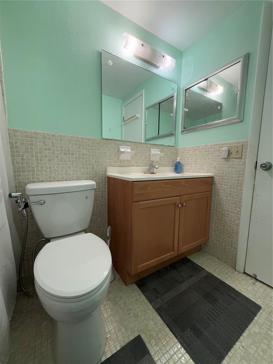 TB8345423 Property Photo