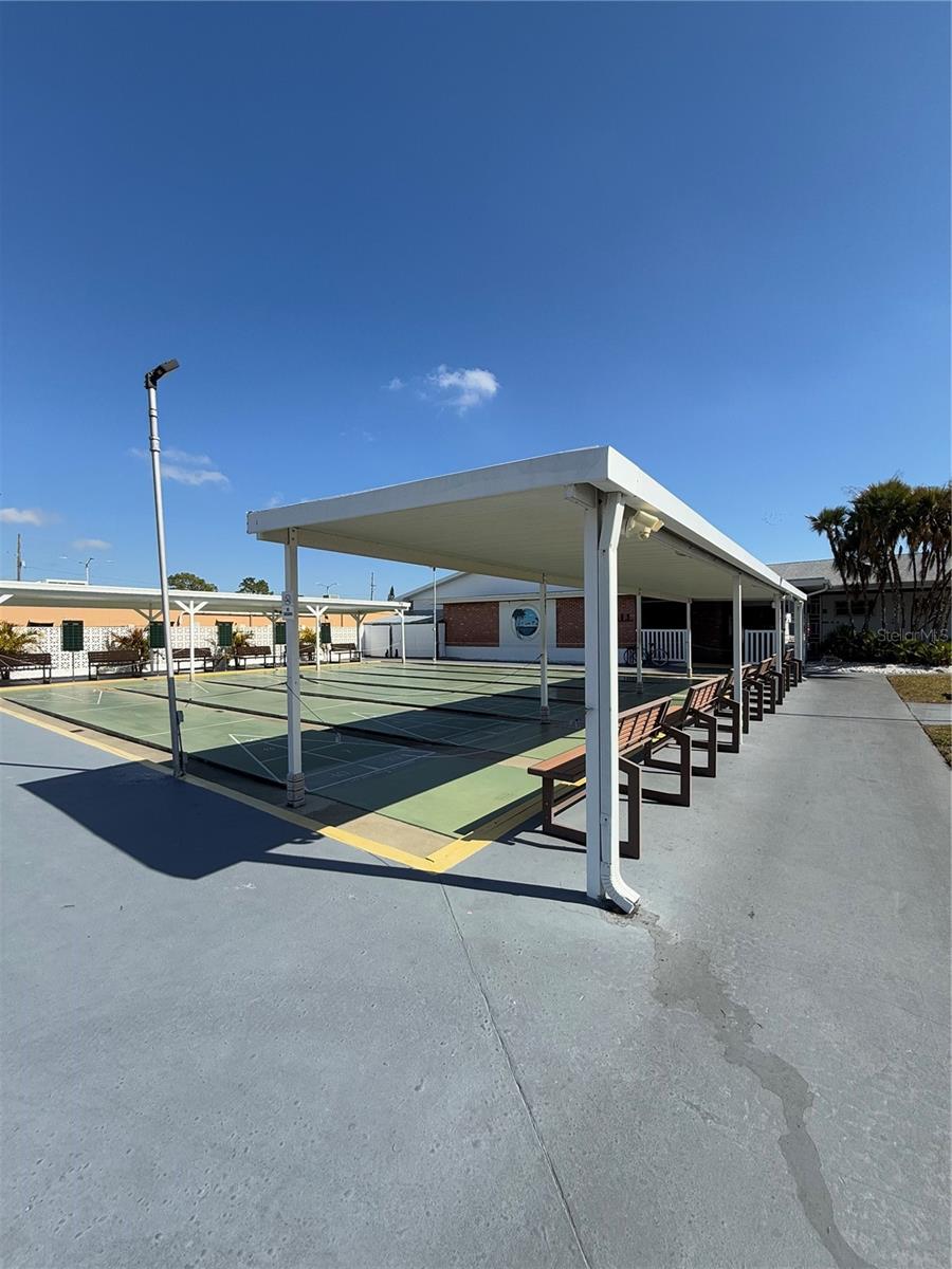 TB8345423 Property Photo