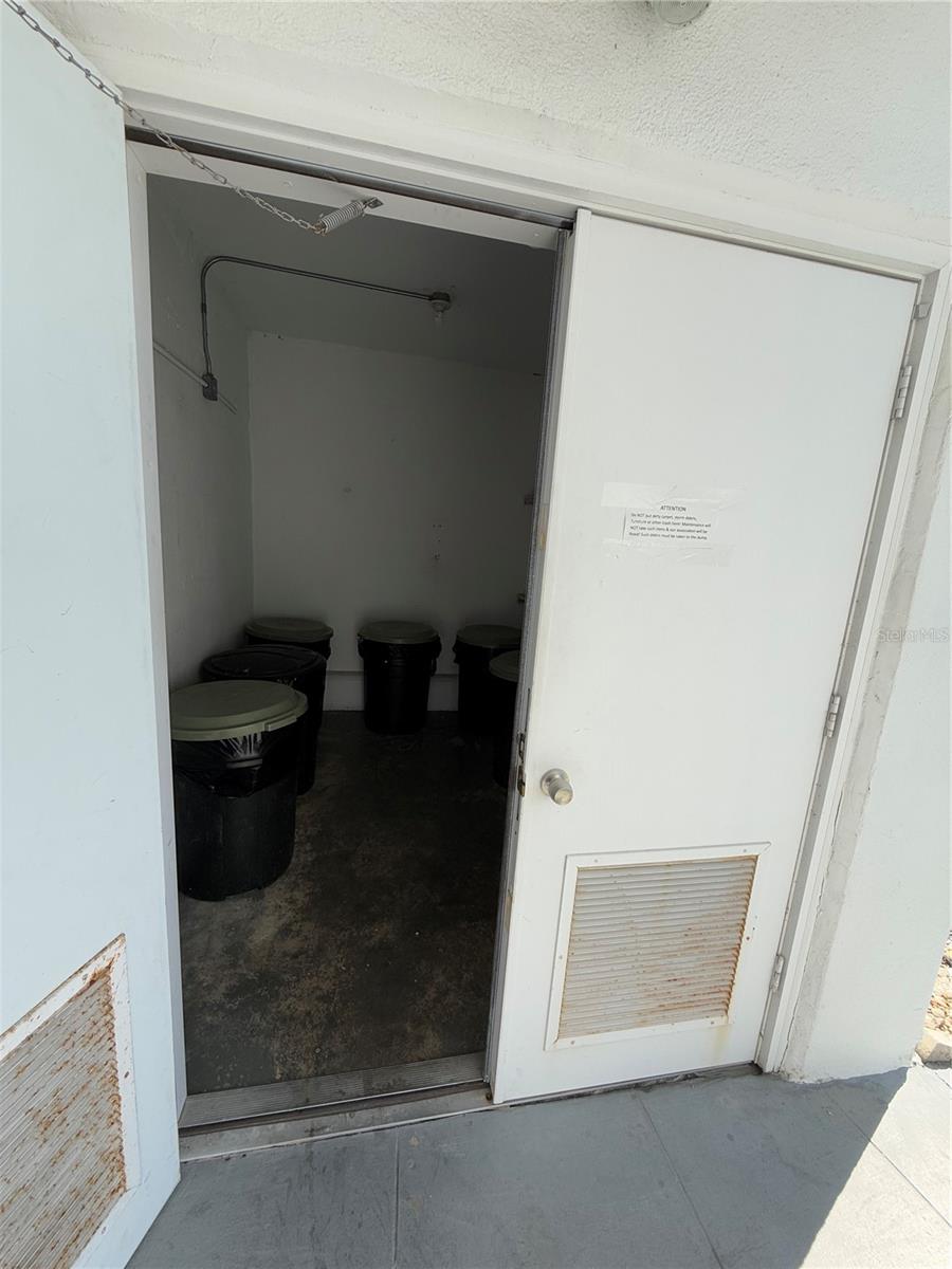 TB8345423 Property Photo