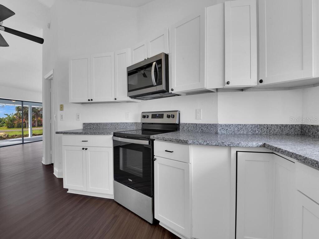 13738 RIVER FOREST DR, FORT MYERS, FL, 33905