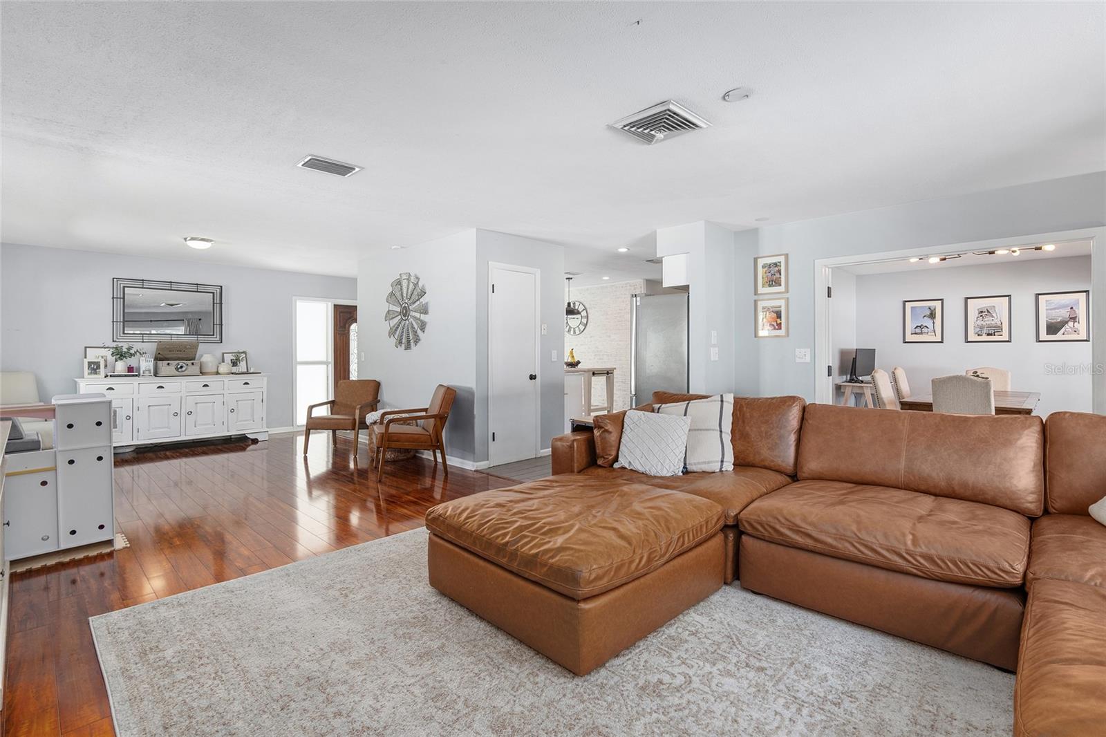 13510 SHADY SHORES DR, TAMPA, FL, 33613