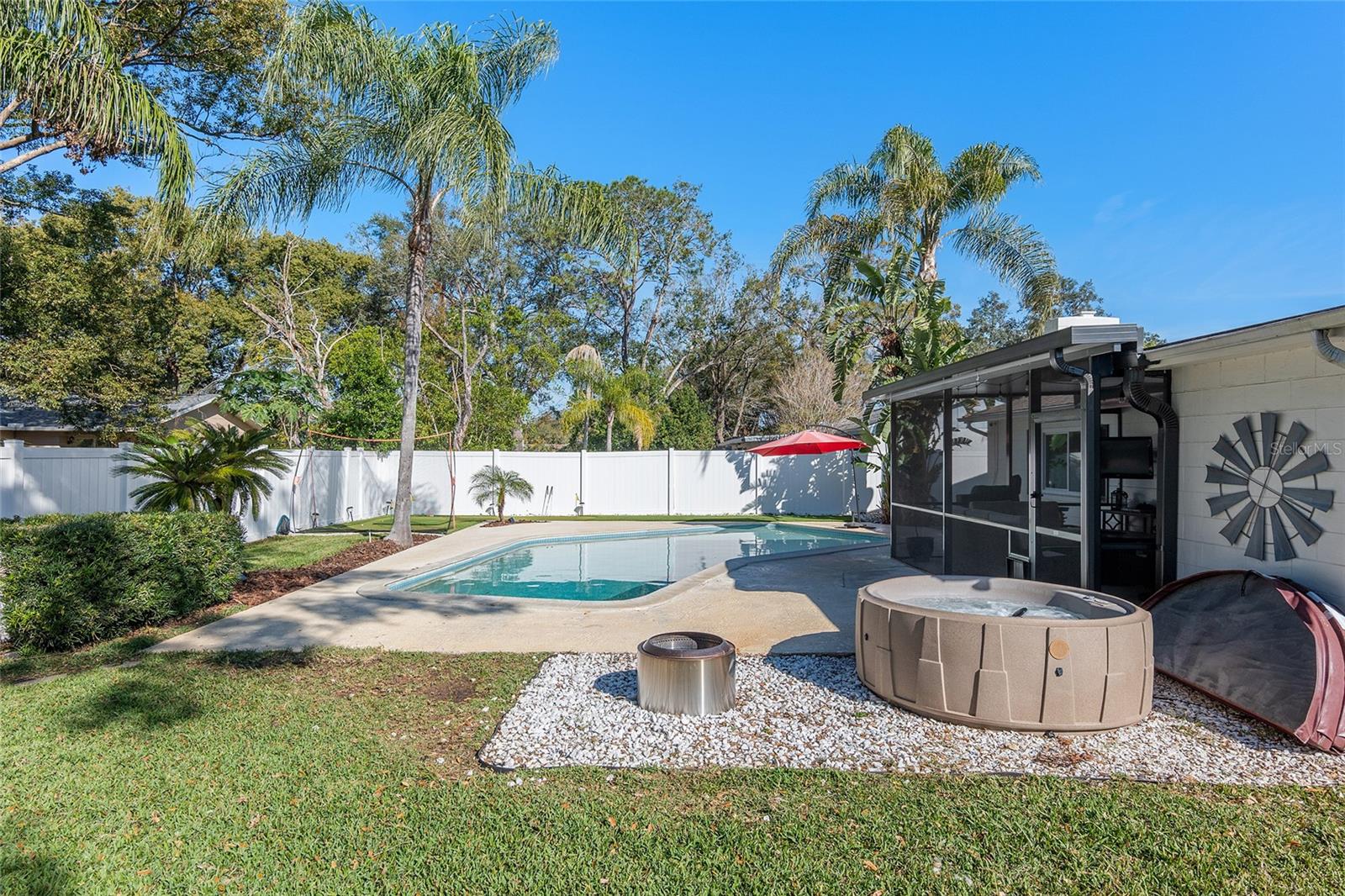 13510 SHADY SHORES DR, TAMPA, FL, 33613
