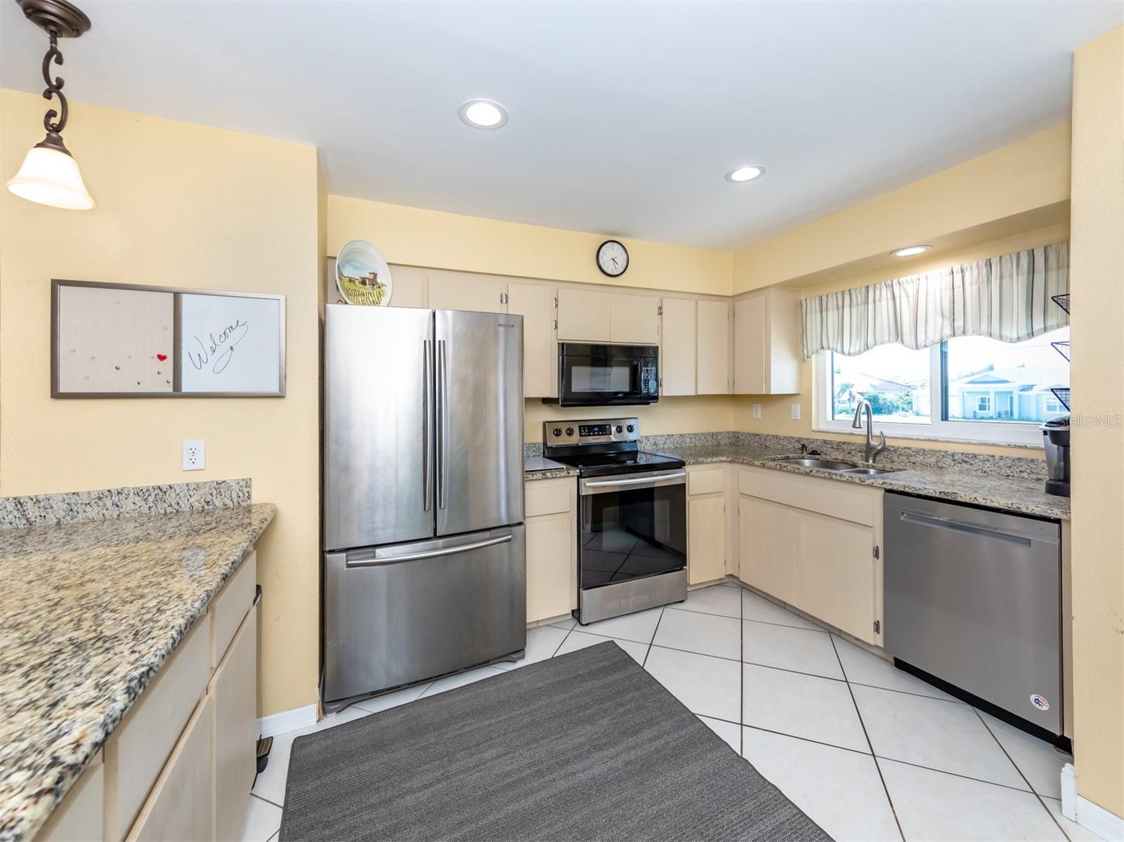1360 RIO DE JANEIRO AVE #113, PUNTA GORDA, FL, 33983