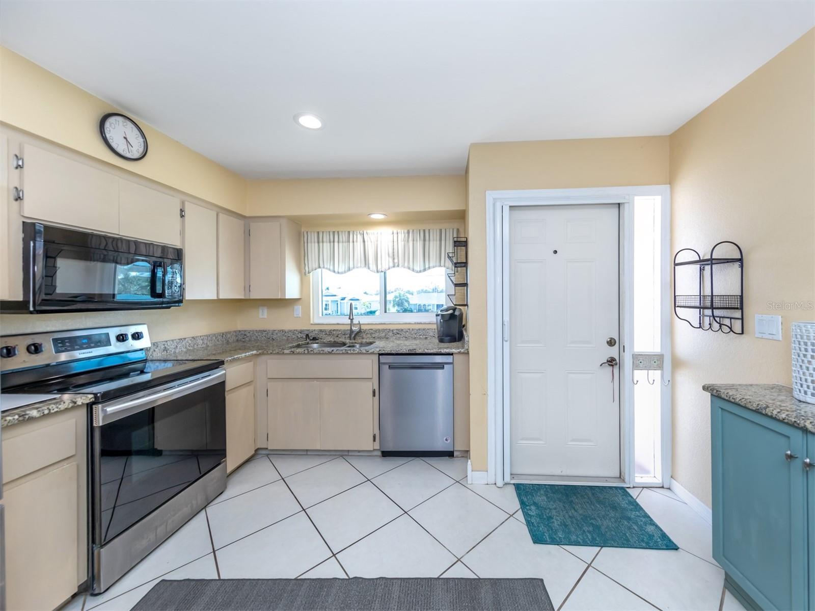 1360 RIO DE JANEIRO AVE #113, PUNTA GORDA, FL, 33983