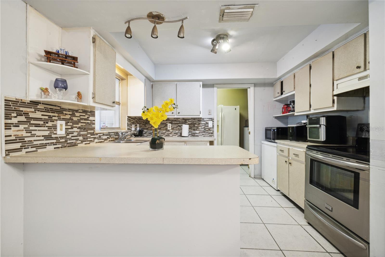 107 LEELAND HEIGHTS BLVD E, LEHIGH ACRES, FL, 33936