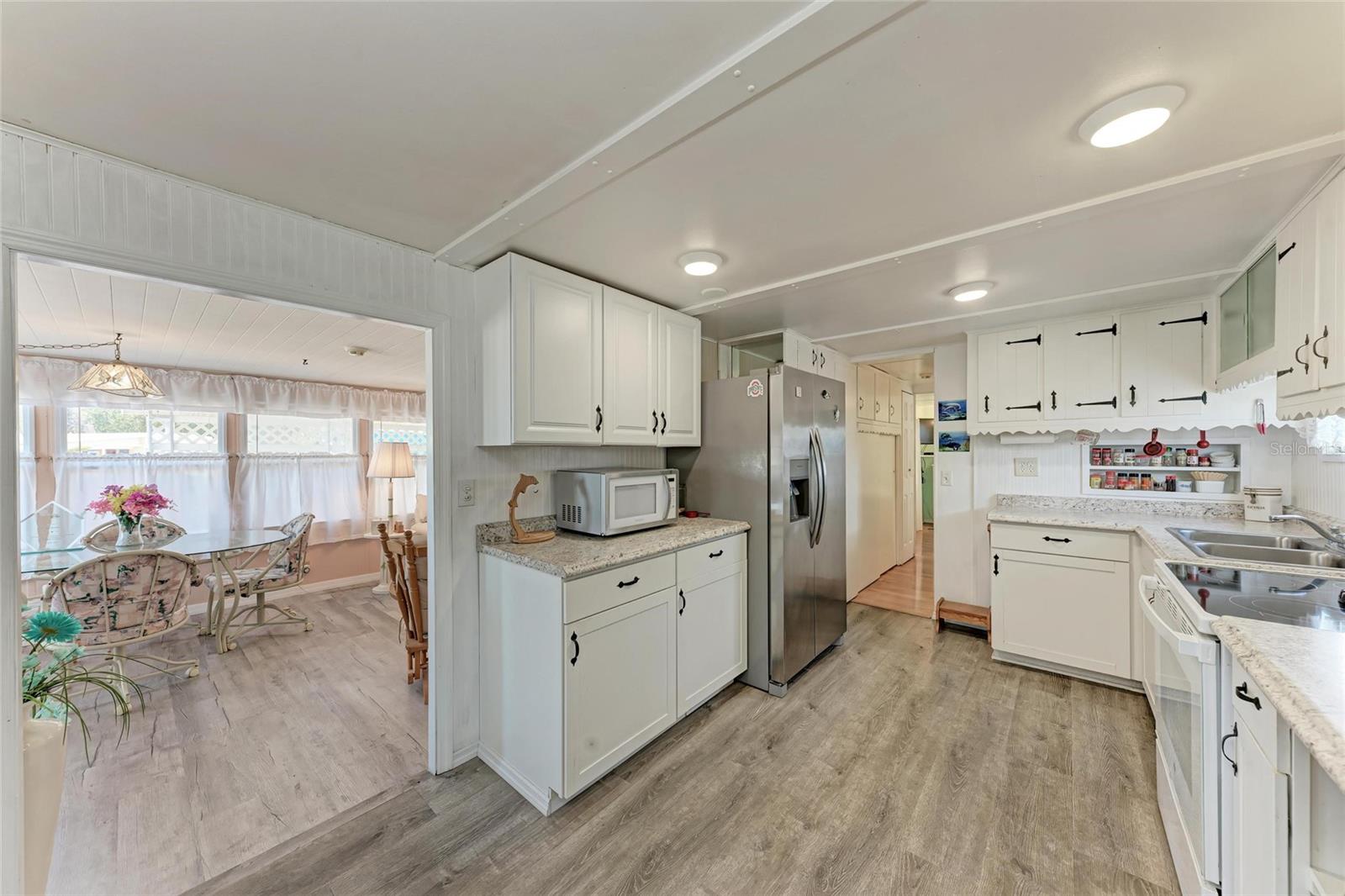 1610 IOWA AVE, BRADENTON, FL, 34207