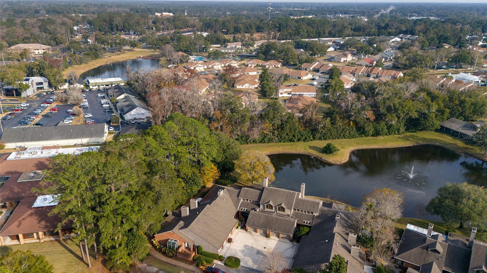 1795 SE CLATTER BRIDGE RD #1795, OCALA, FL, 34471
