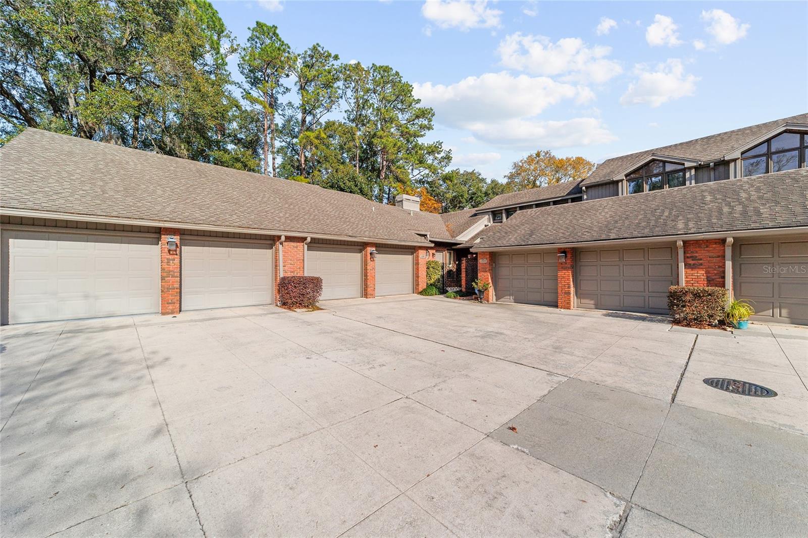 1795 SE CLATTER BRIDGE RD #1795, OCALA, FL, 34471