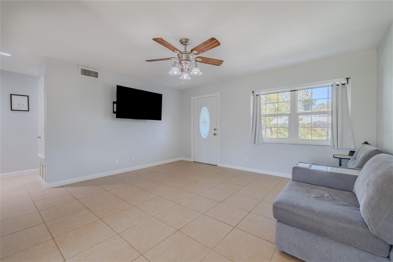 328 DUBS DR, HOLLY HILL, FL, 32117
