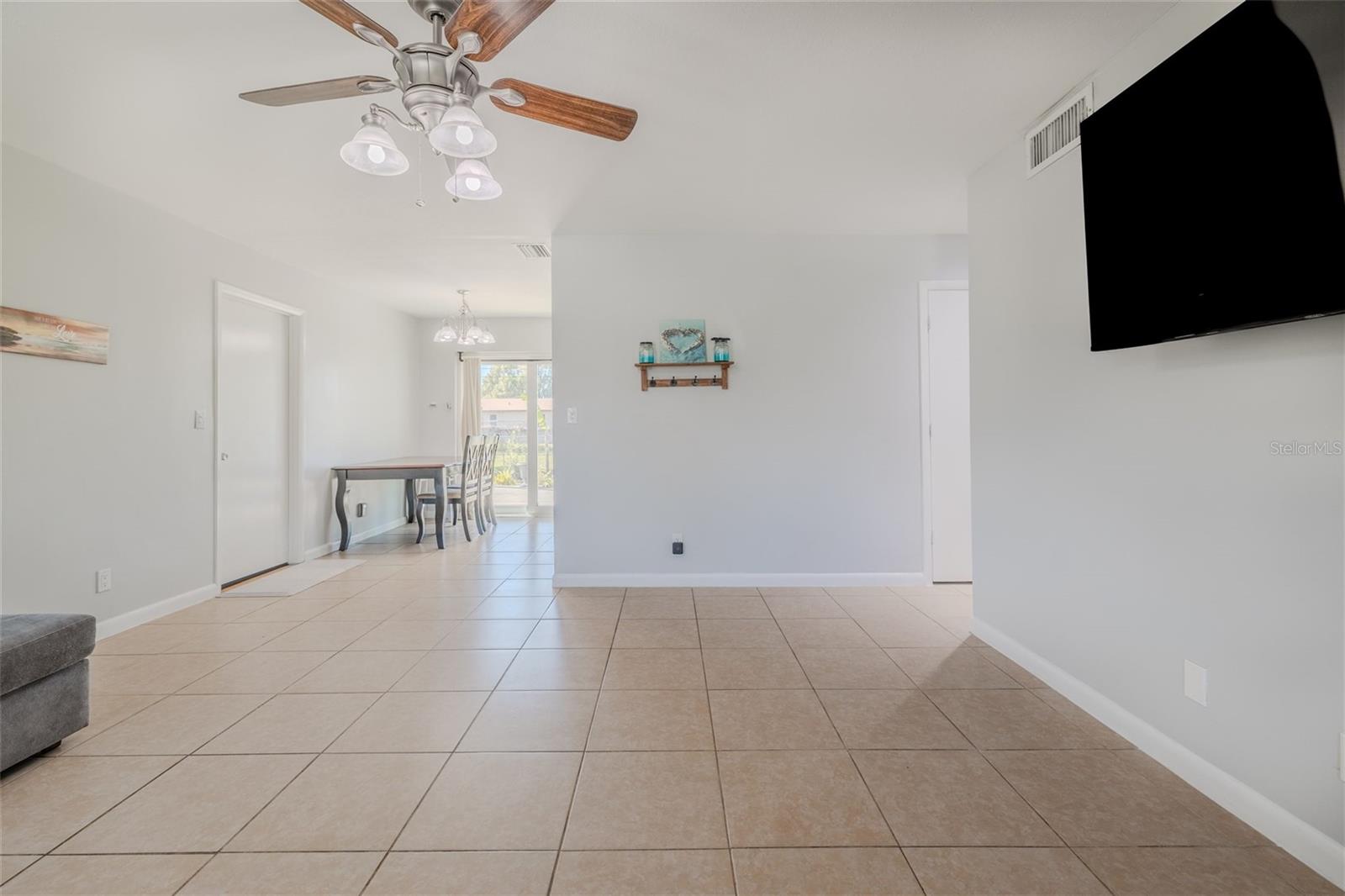 328 DUBS DR, HOLLY HILL, FL, 32117