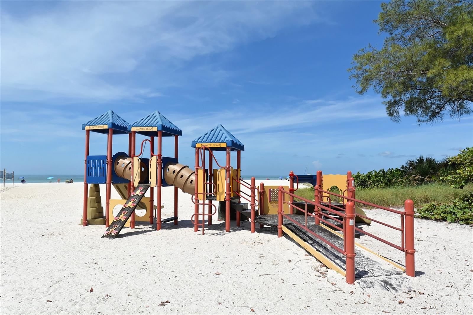 111 9TH ST N, BRADENTON BEACH, FL, 34217