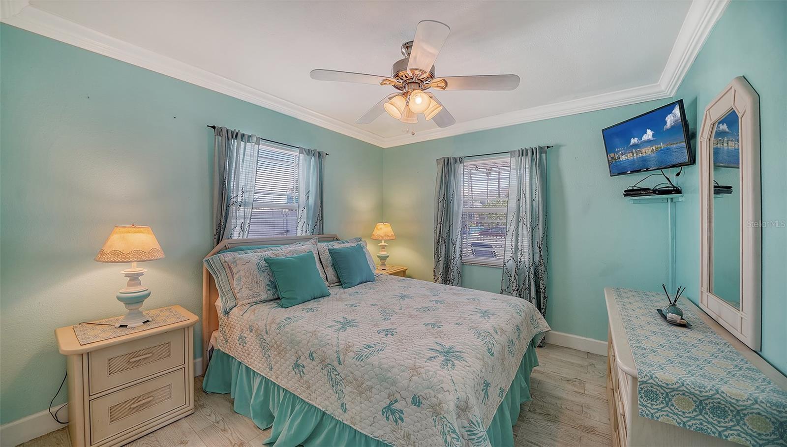 111 9TH ST N, BRADENTON BEACH, FL, 34217