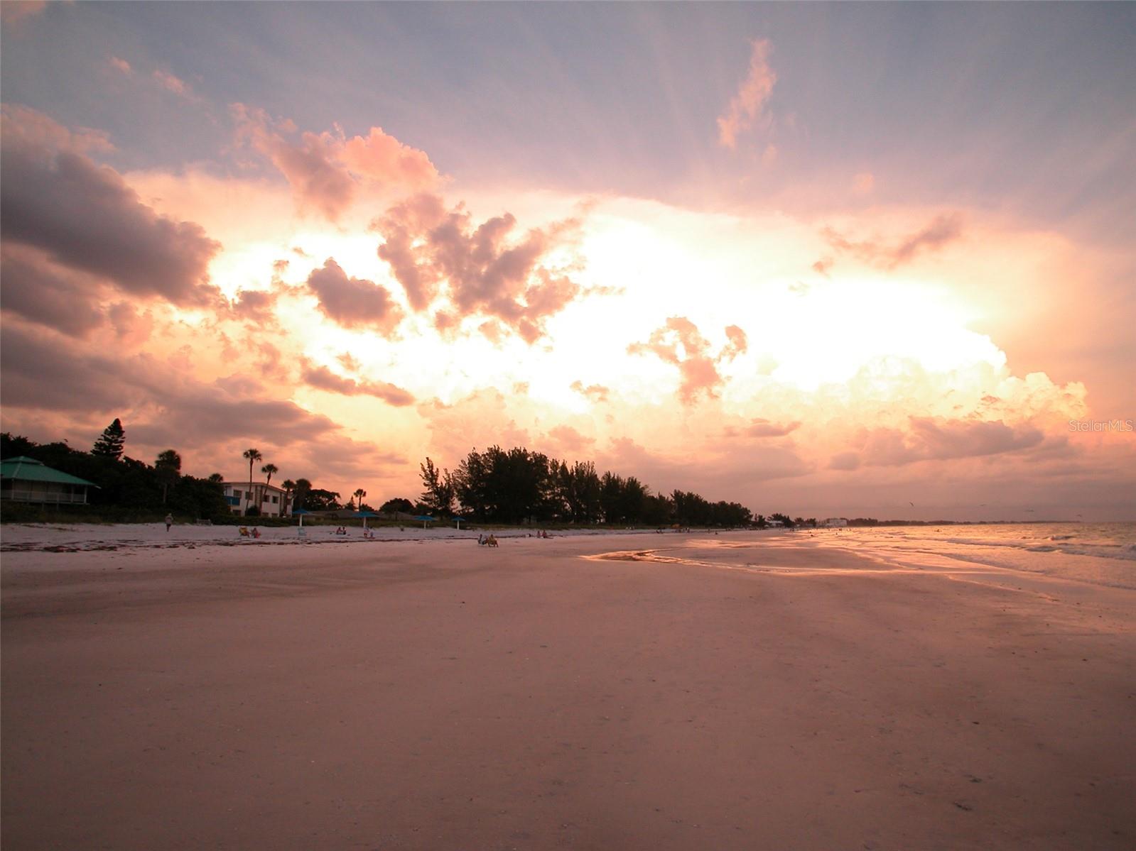 111 9TH ST N, BRADENTON BEACH, FL, 34217