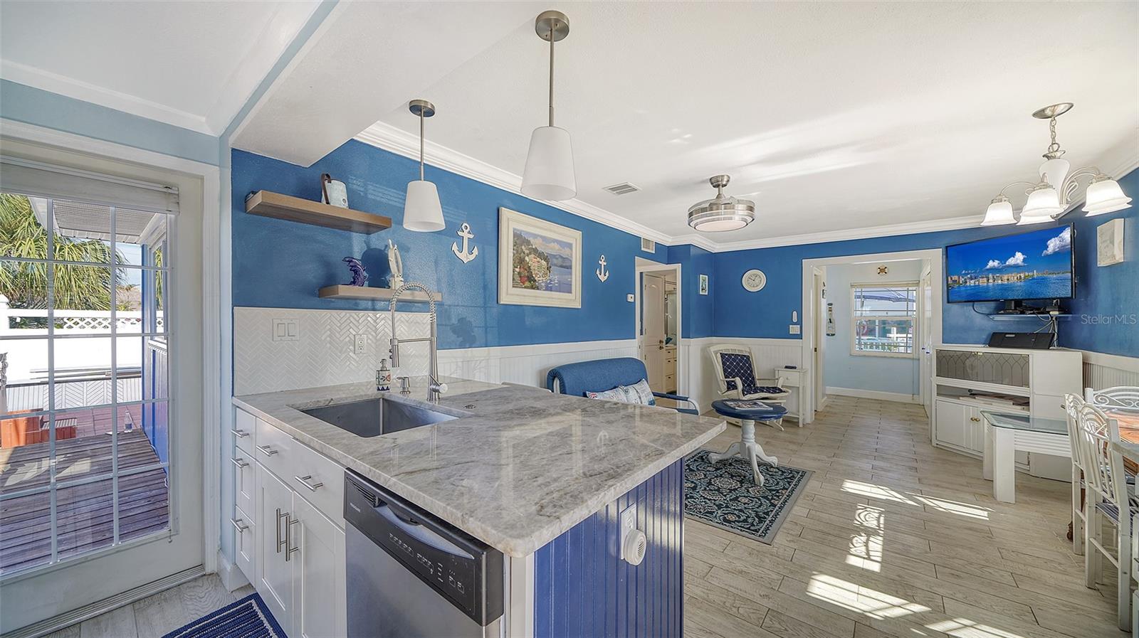 111 9TH ST N, BRADENTON BEACH, FL, 34217