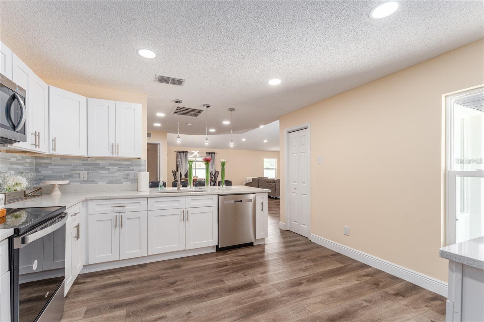 734 FORTUNA DR, BRANDON, FL, 33511