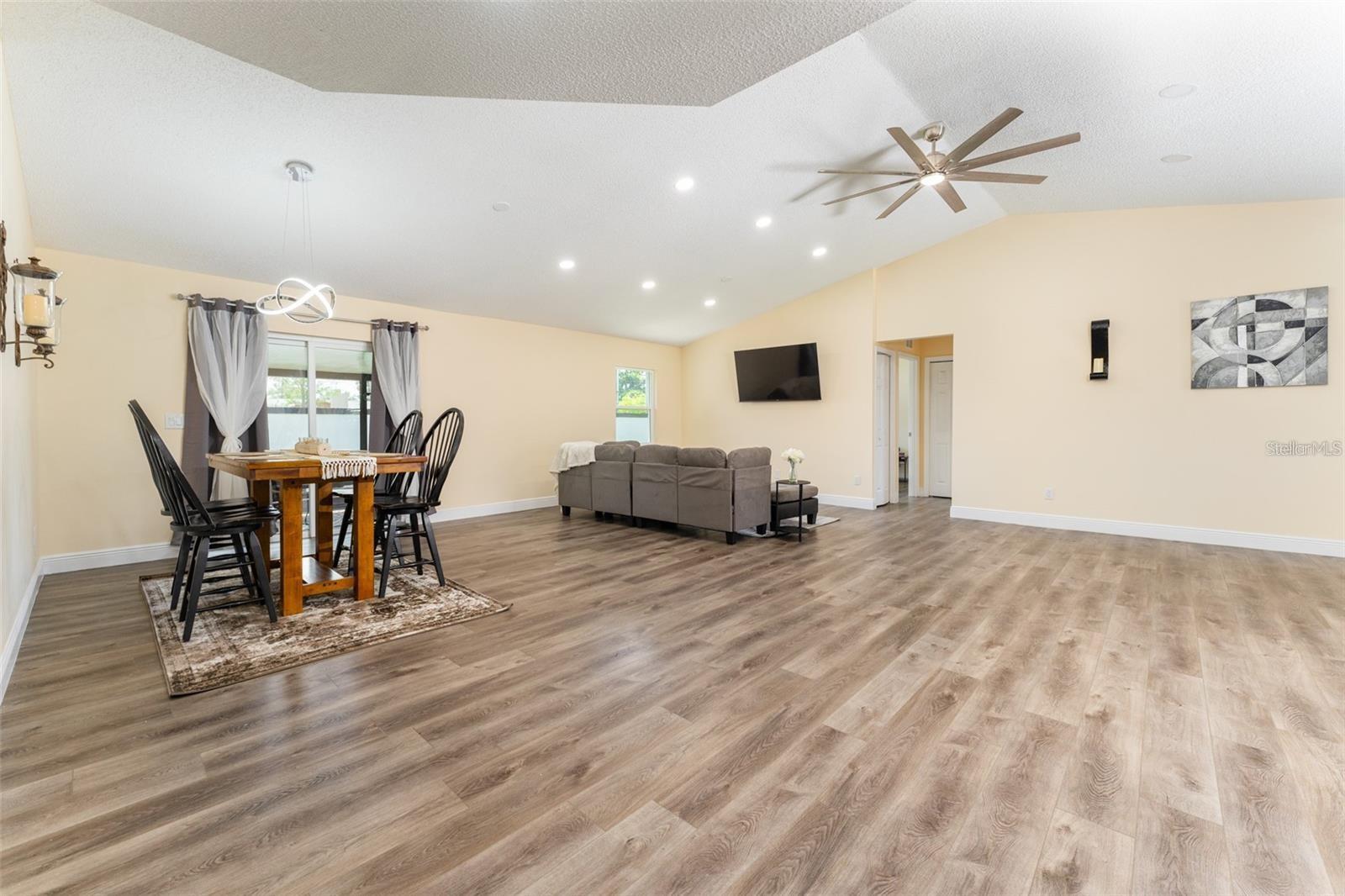 734 FORTUNA DR, BRANDON, FL, 33511
