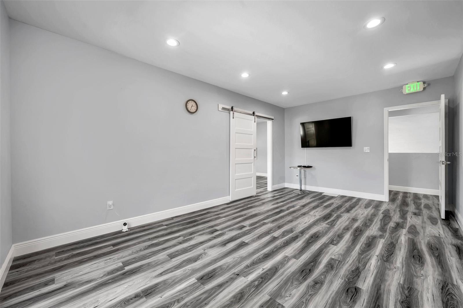 7949 ULMERTON RD, LARGO, FL, 33771