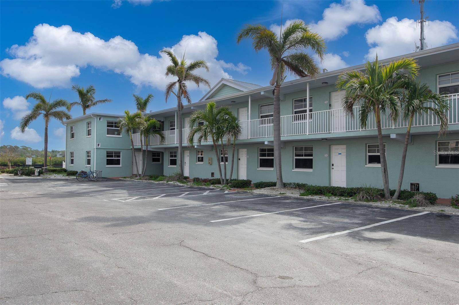 19417 GULF BLVD #F201, INDIAN ROCKS BEACH, FL, 33785