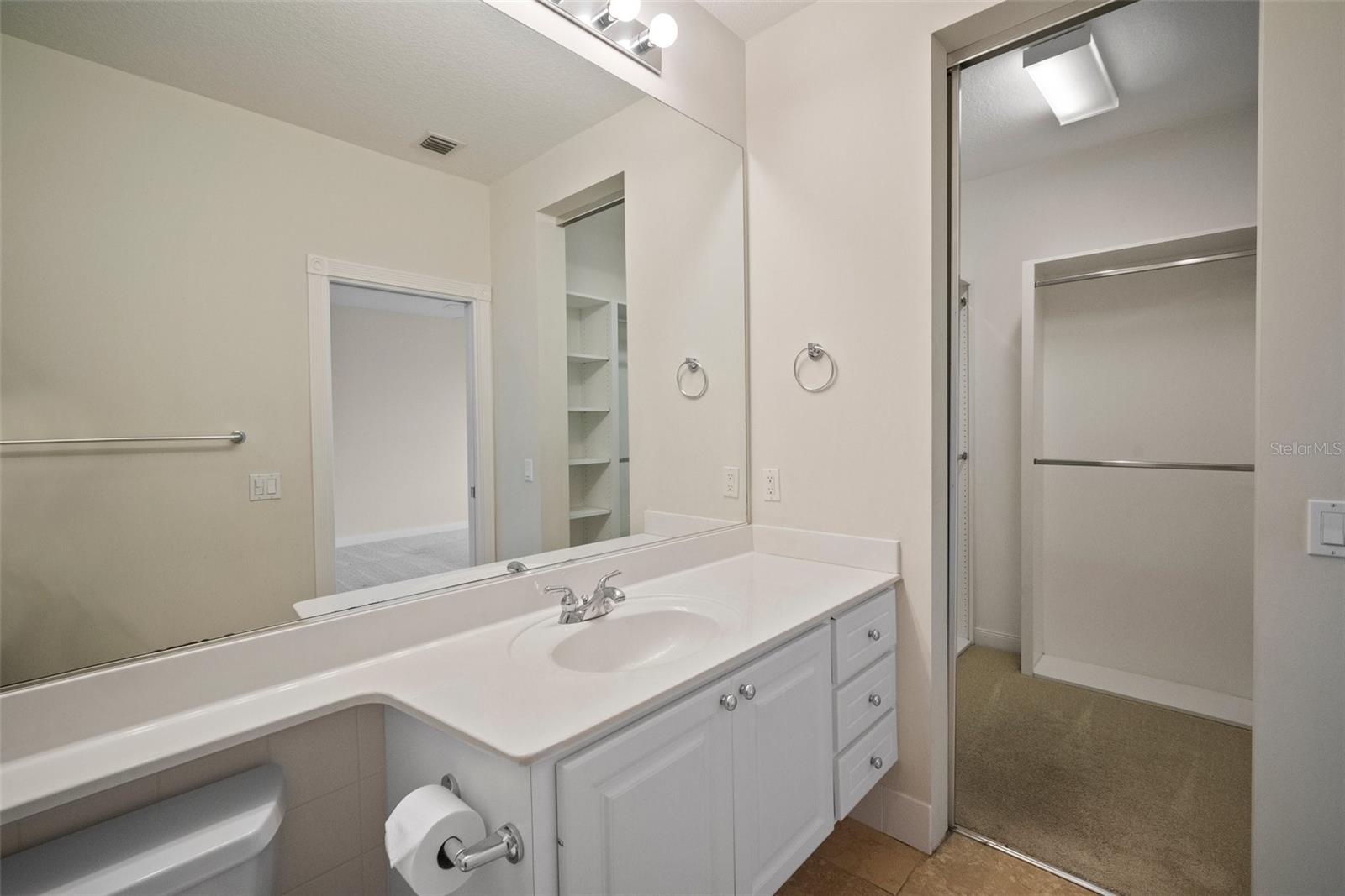 1736 BURGOS DR, SARASOTA, FL, 34238